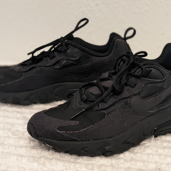 Boys Nike Shoes - Picture 1 of 9